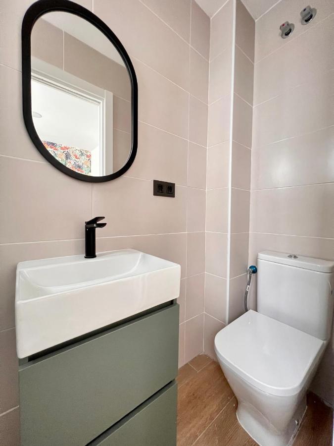 Crysoyle Apartment Barcelona Next To Camp Nou L'Hospitalet de Llobregat Bagian luar foto