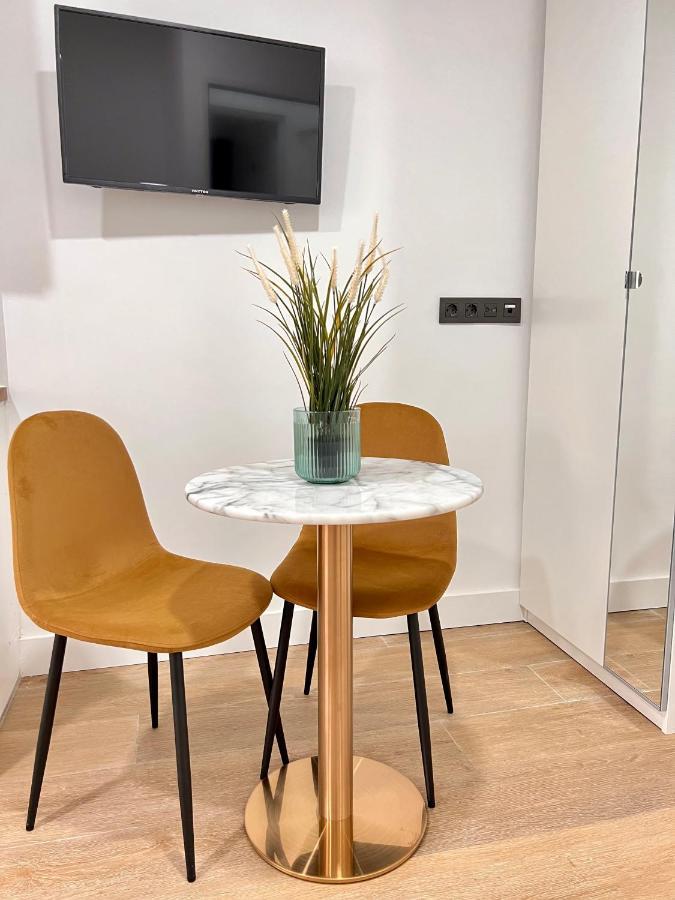 Crysoyle Apartment Barcelona Next To Camp Nou L'Hospitalet de Llobregat Bagian luar foto