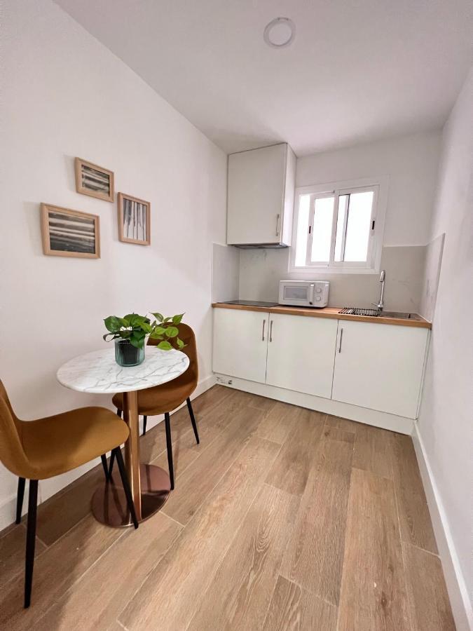 Crysoyle Apartment Barcelona Next To Camp Nou L'Hospitalet de Llobregat Bagian luar foto