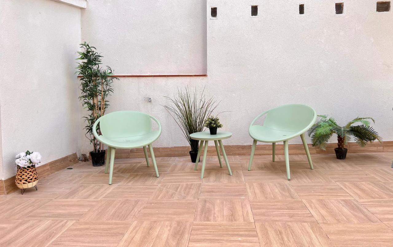 Crysoyle Apartment Barcelona Next To Camp Nou L'Hospitalet de Llobregat Bagian luar foto